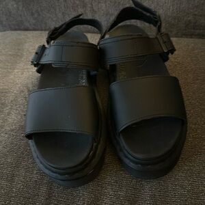 Voss women leather strap sandals